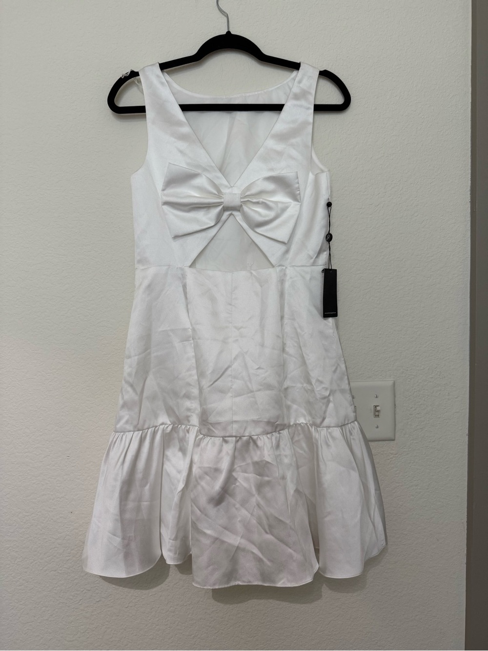 Adrianna Papell White Satin Dress - Picture 2 of 3